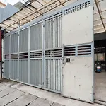 RedDoorz Plus @ Kemayoran